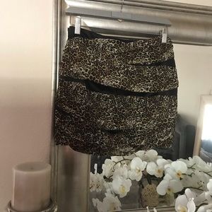 Bebe leopard skirt